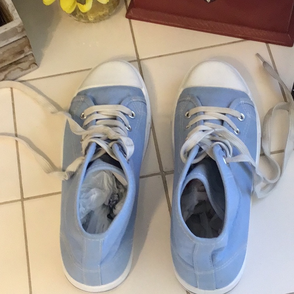 ‘Josiny’ Baby Blue Lace-Up Hi-Top Sneakers - Picture 3 of 7